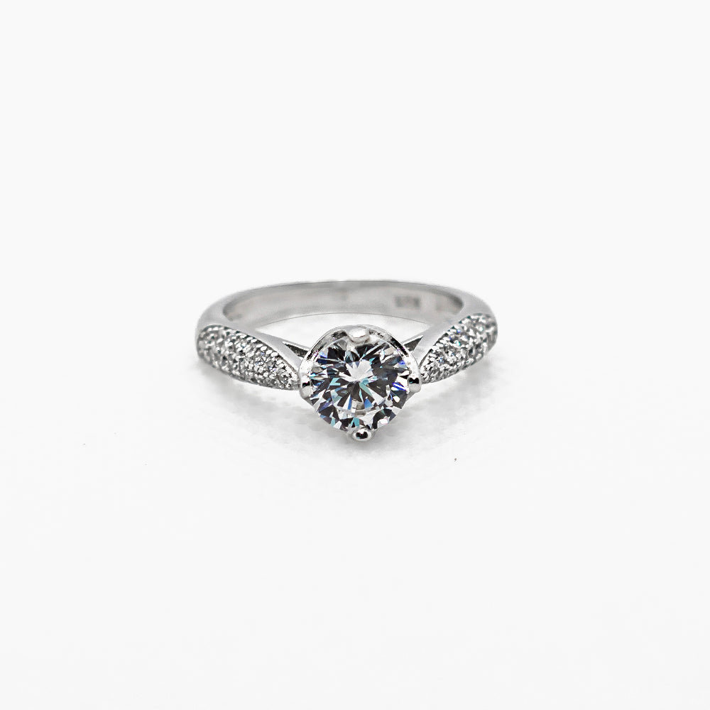 Zircon Sparkling Silver Ring