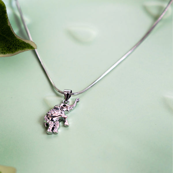 Charming Silver Elephant Pendant Necklace