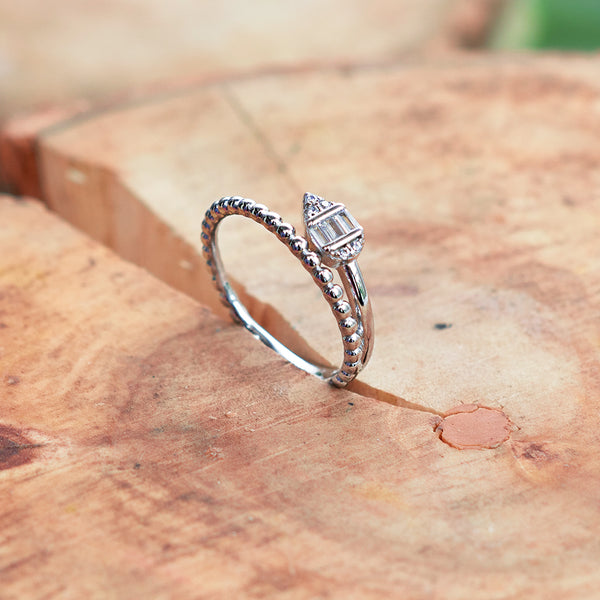 Sleek Serpent Snake Ring